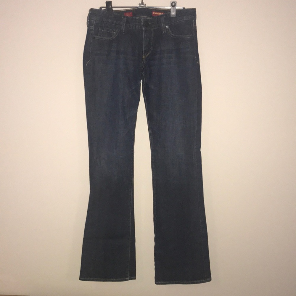 Express Stella 6L bootcut jeans like new condition